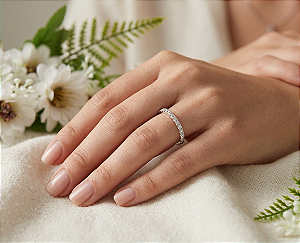 Anel Aparador de Aliança Cravejado na Volta Toda, Prata 925