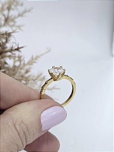 Anel Solitário Luxo em Aço Banhado a Ouro