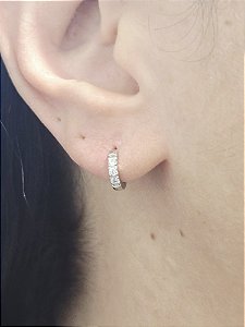 Brinco Argolinha Cravejada em Aço Inoxidável Linha Premium