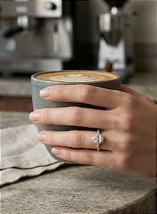 Anel Gota Cravejada Real em Prata 925