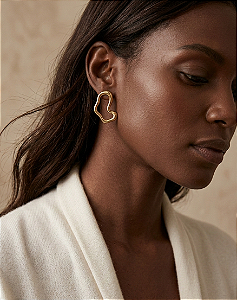 Brinco Formato Orgânico Fluido em Aço Inoxidável