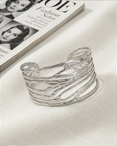 Bracelete Largo Orgânico Vazado em Aço Inoxidável 316L