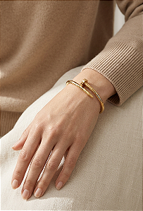 Bracelete Rígido Prego de Aço Banhado Ouro e Prateado