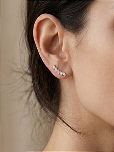 Brinco Ear Cuff Navetes Cravejadas com Zircônias Prata
