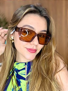 óculos de sol feminino- lente cosmética.