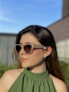 Óculos de sol nude feminino
