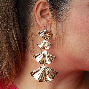 Brinco Kamuri dourado