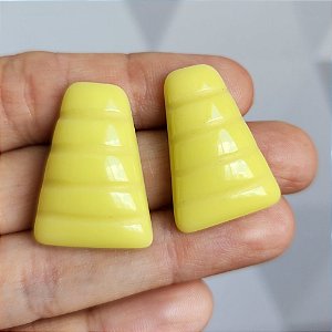 Brinco casco resina limão