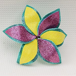 Flor na avenida mista