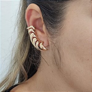 Earcuff estruturado dourado
