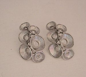 Brinco mini círculos prata