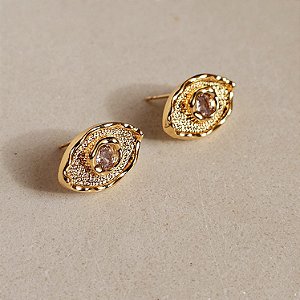 Brinco olho dourado