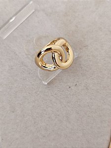 Anel entrelaçado dourado