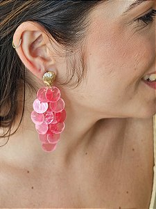 Brinco escama madreperola sereia rosa