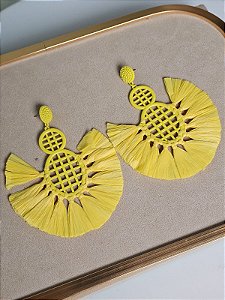 Brinco ráfia infinito amarelo