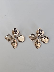 Brinco trevo dourado