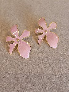 Brinco flor rosinha