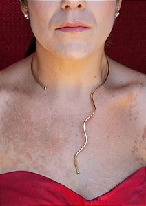 Colar aro aberto dourado