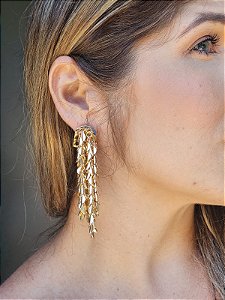 Brinco franja dourada