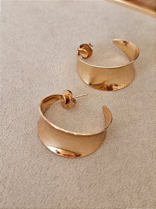 Argola folha dourada