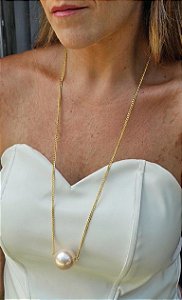 Colar Paulinha pérola dourado