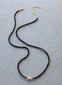 Colar cristais preto 72cm