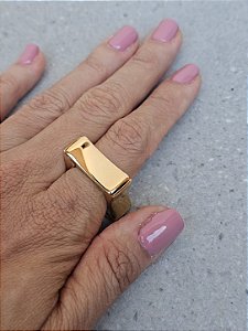 Anel anatômico dourado