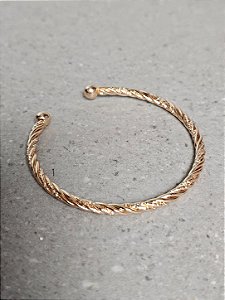 Bracelete torcido fino dourado
