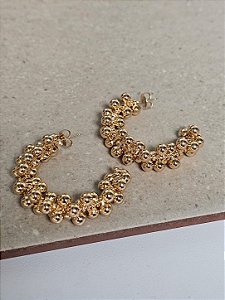 Argola esferinhas dourada