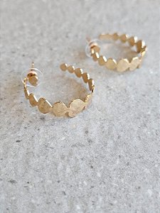 Argola corações dourado