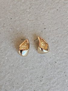 Brinco gota abs dourado