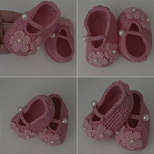 Sapatinho de crochê bonequinha flor