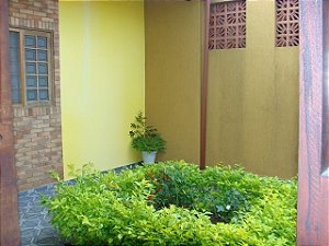 Casa com 3 dormitórios e ampla sala - Jd. Indústrias