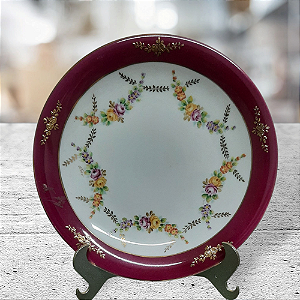 Prato de porcelana pintado a mão