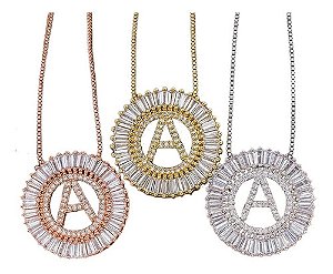 Colar Mandala Letra Pedra Zirconia Prata Semi Joia Grande