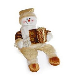 Boneco de Neve Sentado Segurando Pacote e Cachecol Cobre 38cm - Coleção Hawaii - Ref 1412540 - Cromus Natal