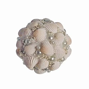 Bola de Conchas, Perolas e Miçangas 8cm - Coleção Seychells - Ref 1694462 Cromus
