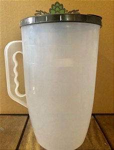 Jarra Plásrica com Tampa - 3,7 Litros