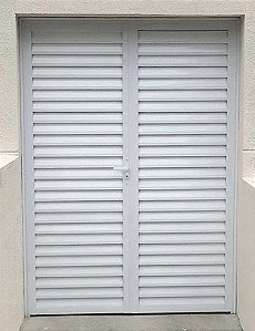 PORTA DE ABRIR 2 FOLHAS COM PALHETA ALUMÍNIO BRANCO (COM VENTILAÇÃO) LINHA 25