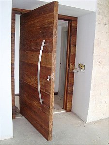 Porta padrão pivotante em madeira de demolição - 100% Peroba Rosa (Preço por metro quadrado)