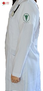 JALECO BRANCO de Tecido OXFORD Feminino de manga longa Com logo FISIOTERAPIA bordado - Lojão da Saúde