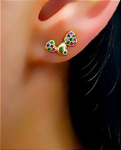 Brinco Mini Ear Cuff 3 Corações Micro Zircônias Coloridas Banhado em Ouro18k (SKU: 00032106)