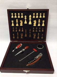 Kit Jogo de xadrez + vinho