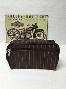 necessaire masculina com placa decorativa