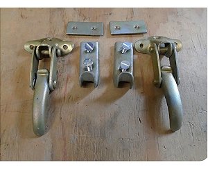 Jogo De Trava Parabrisas Jeep Mb E Gpw E Militarizações