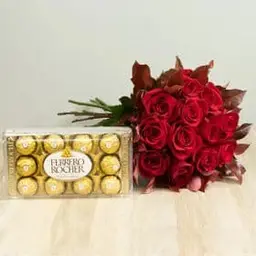 Buquê de Rosas com Caixa de Ferrero Rocher (12 unidades)