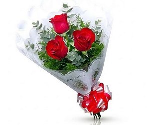 004 - Arranjo com 3 rosas vermelhas