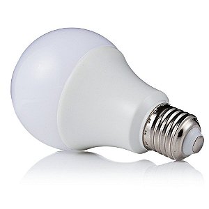 Lâmpada 9W Super LED Bulbo Bivolt Branco Frio 6000k