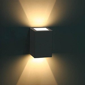 Luminária Arandela LED 10W A prova d'agua IP66 Branco Quente 3000k - Retangular Externa