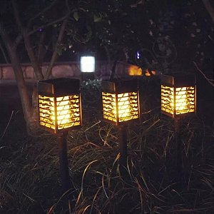 Tocha Solar LED Arandela Quadrada Lâmpada Com Efeito De Chama Fogo